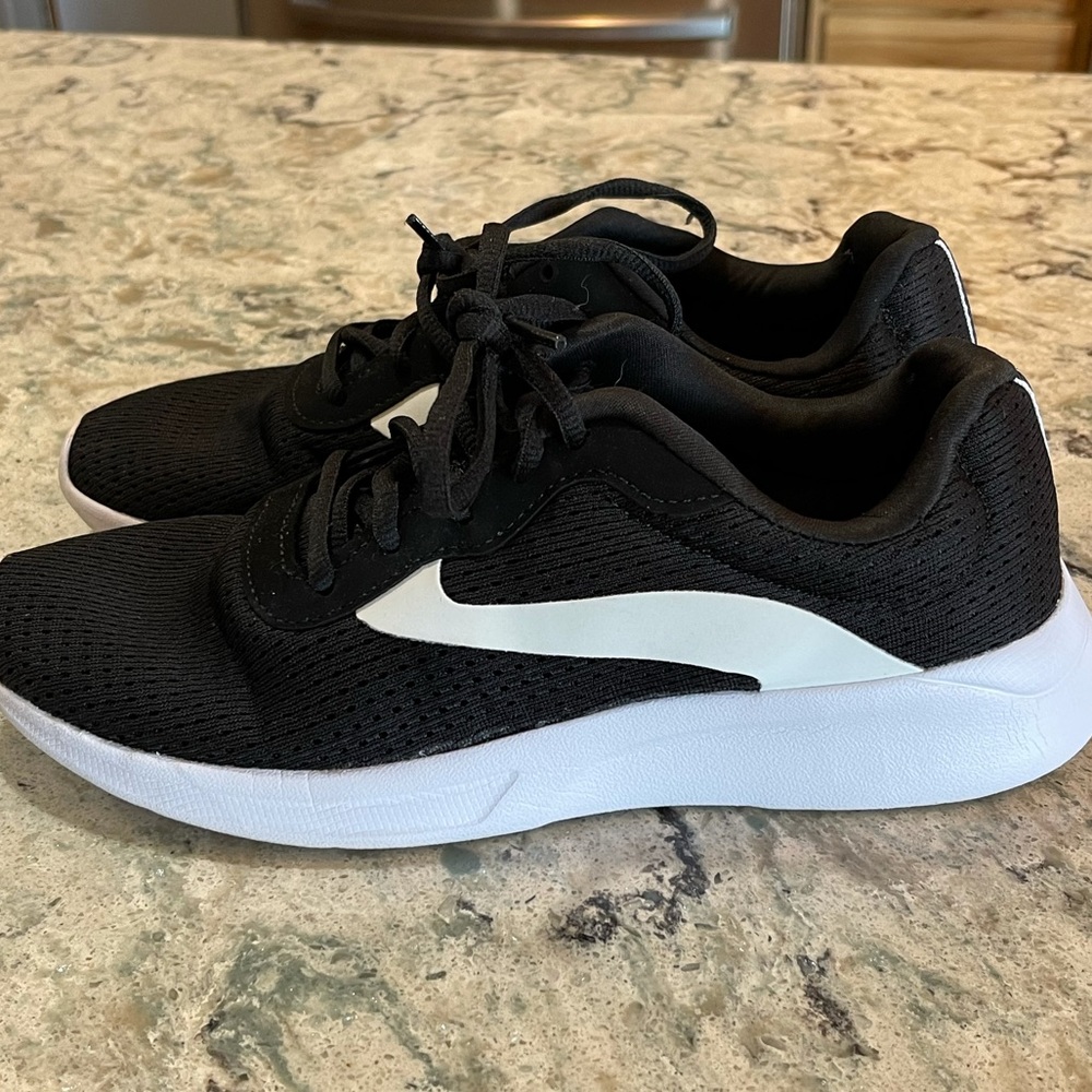Athletic works memory foam shoes